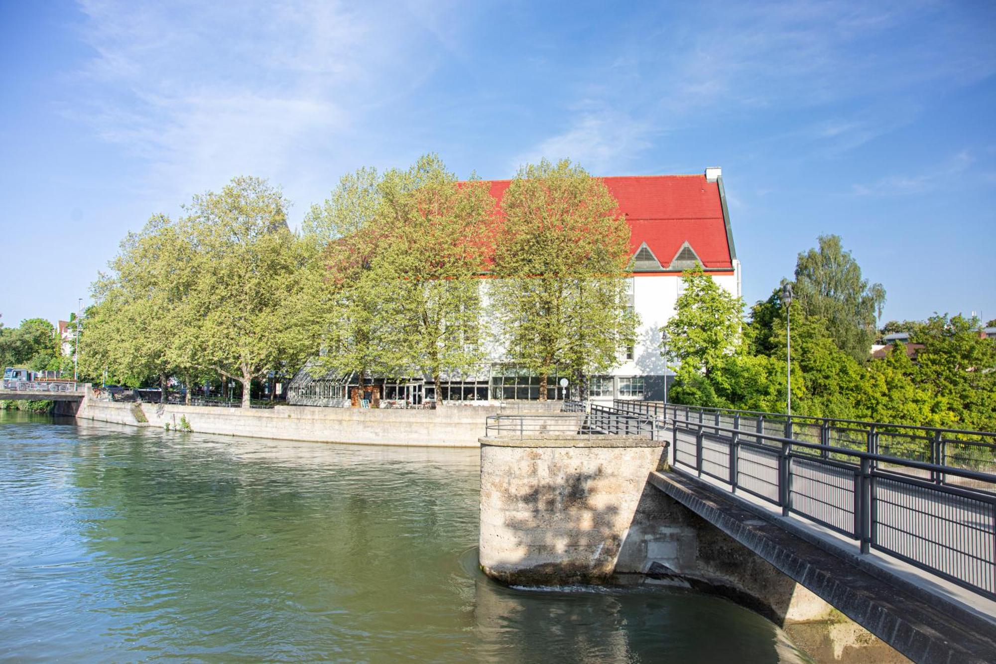 Roomingtons Kaiserhof Ландсхут Экстерьер фото